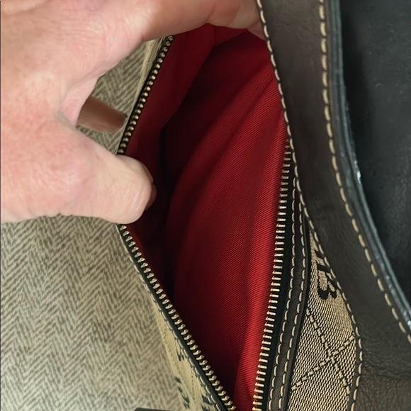 Dooney & Bourke Black and Tan Tote Bag with Signature Style - Picture 7 of 15